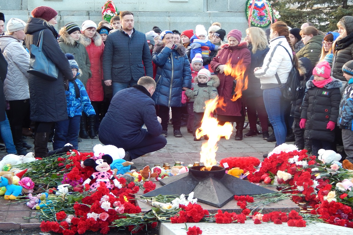 Ржев сегодня новости происшествие. Вечный огонь Ржев. Акция памяти и скорби Ржев. Ржев новост.